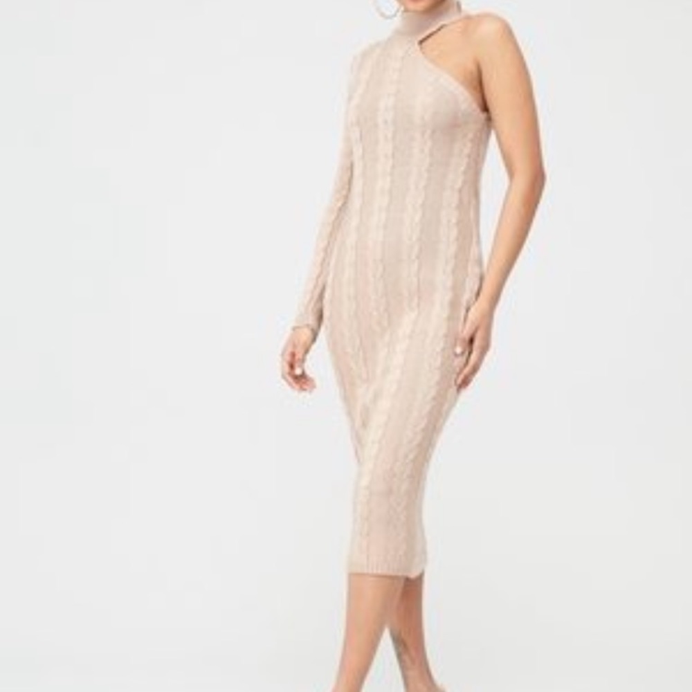 In the Style. 1 shoulder Sweater Dress. NWT. Small